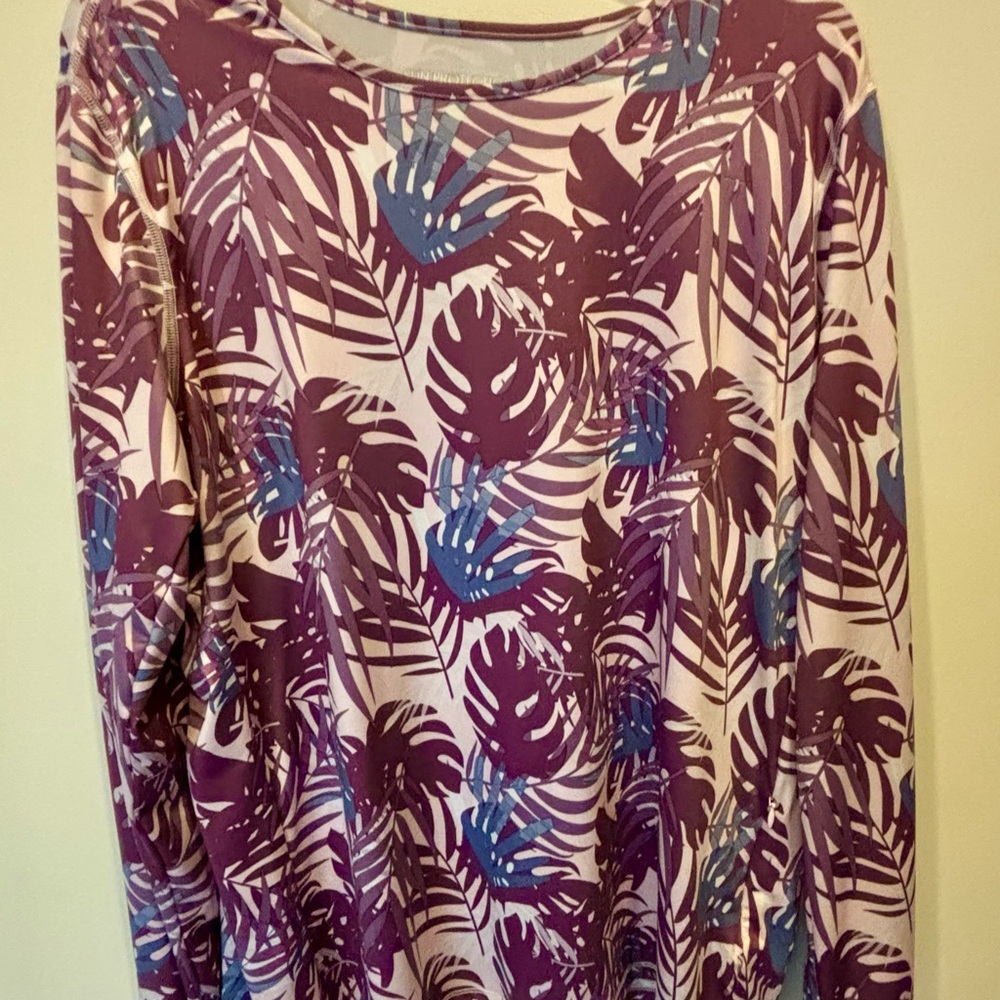 32 Degrees Women's Top with Purple and Blue Leaf Design, XL